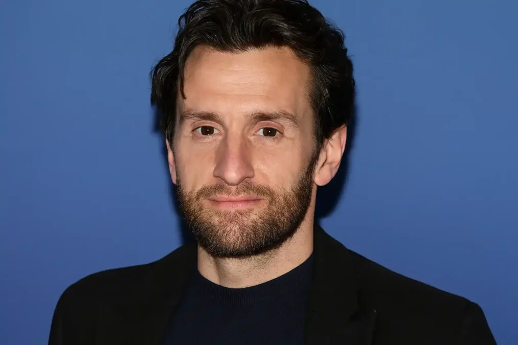 pablo mira