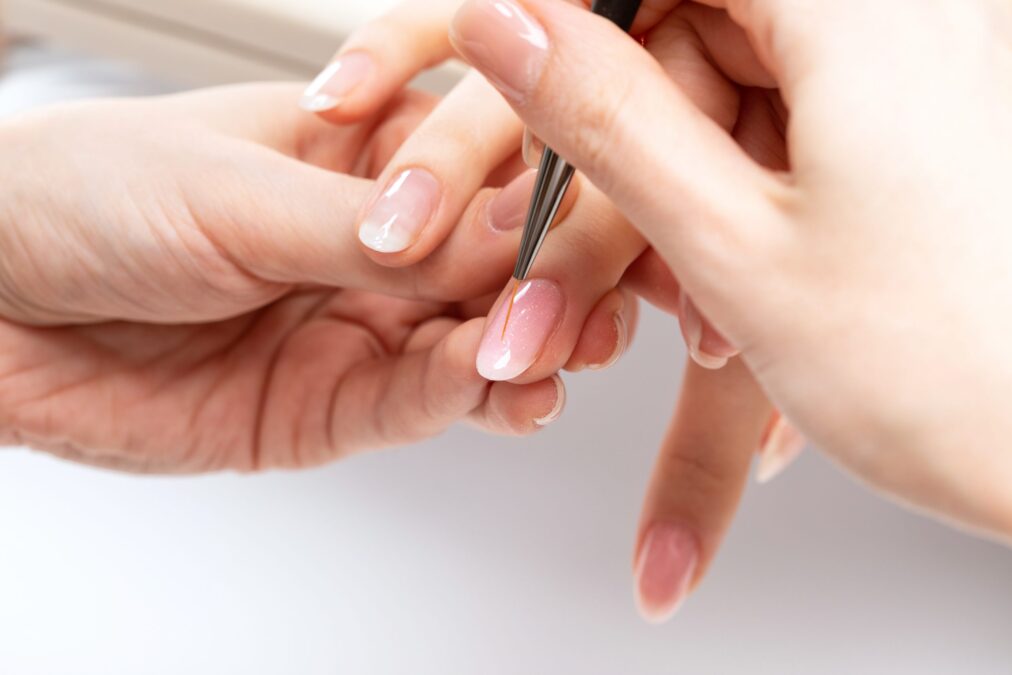 Formation Prothésiste Ongulaire Lyon et Toulouse : Les Tendances Nail Art en France