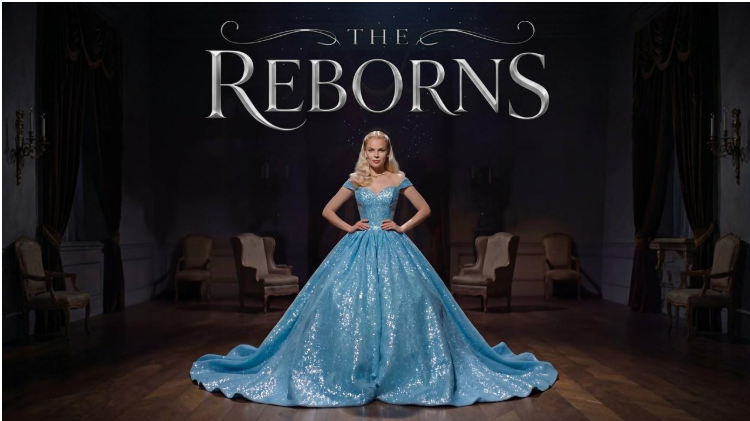 Cendrillon dans la grande salle — The Reborns : Cendrillon.